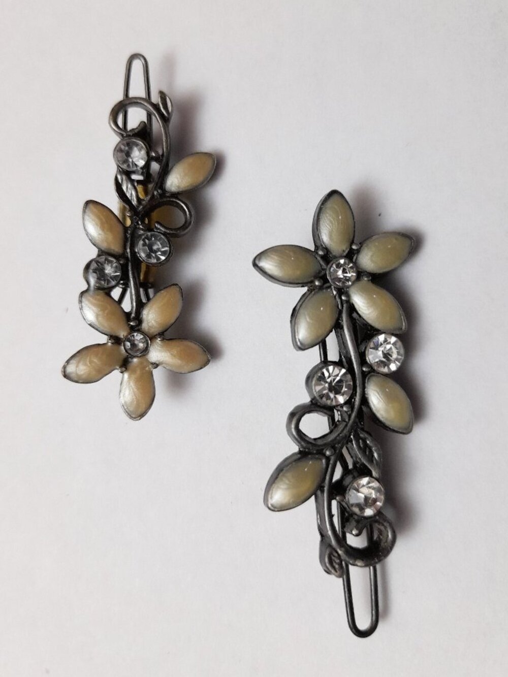Vintage Barrettes Metal Enamel Flowers Y2K 2000s Goody